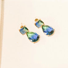 Load image into Gallery viewer, Capri Earrings
