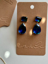 Load image into Gallery viewer, Capri Earrings
