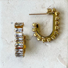 Load image into Gallery viewer, Julissa Earrings
